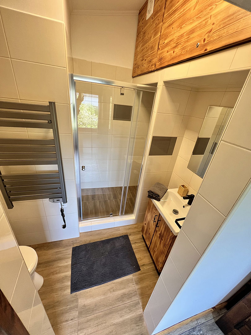 Minden szobához külön fürdőszoba tartozik